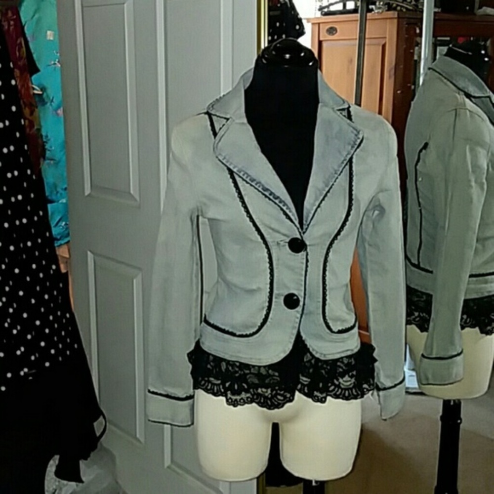 T -23° € Denim Jacket - Picture 2 of 8